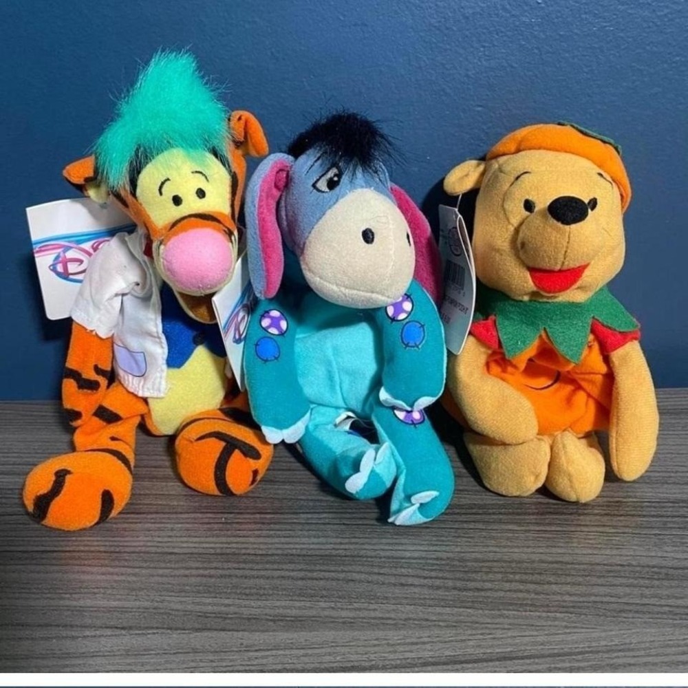 NWT Disney Store Mini Bean Bag Plush Halloween Set - Pumpkin Pooh,Tigger Eyore